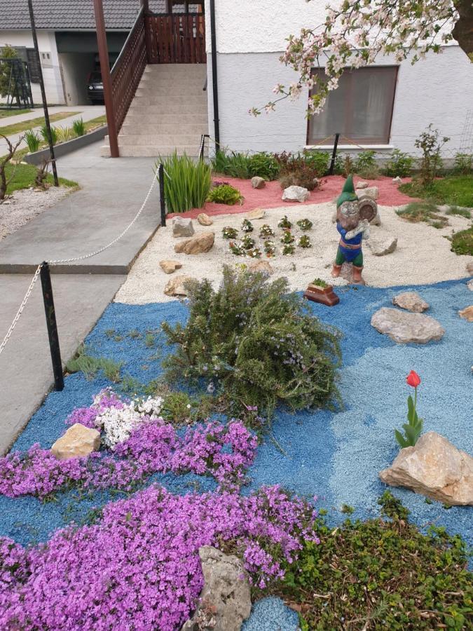 Holiday Home Baotic Velika Mlaka Eksteriør bilde